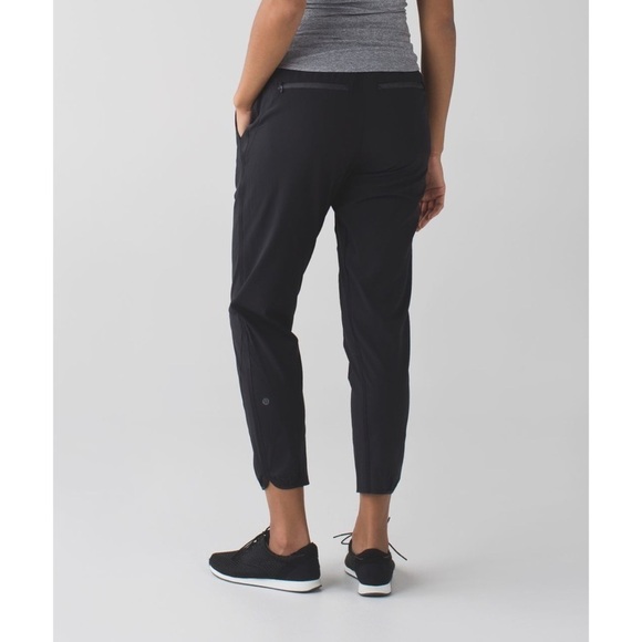 LULULEMON &go On The Go Jogger Black Trouser Joggers 4 - Picture 7 of 8